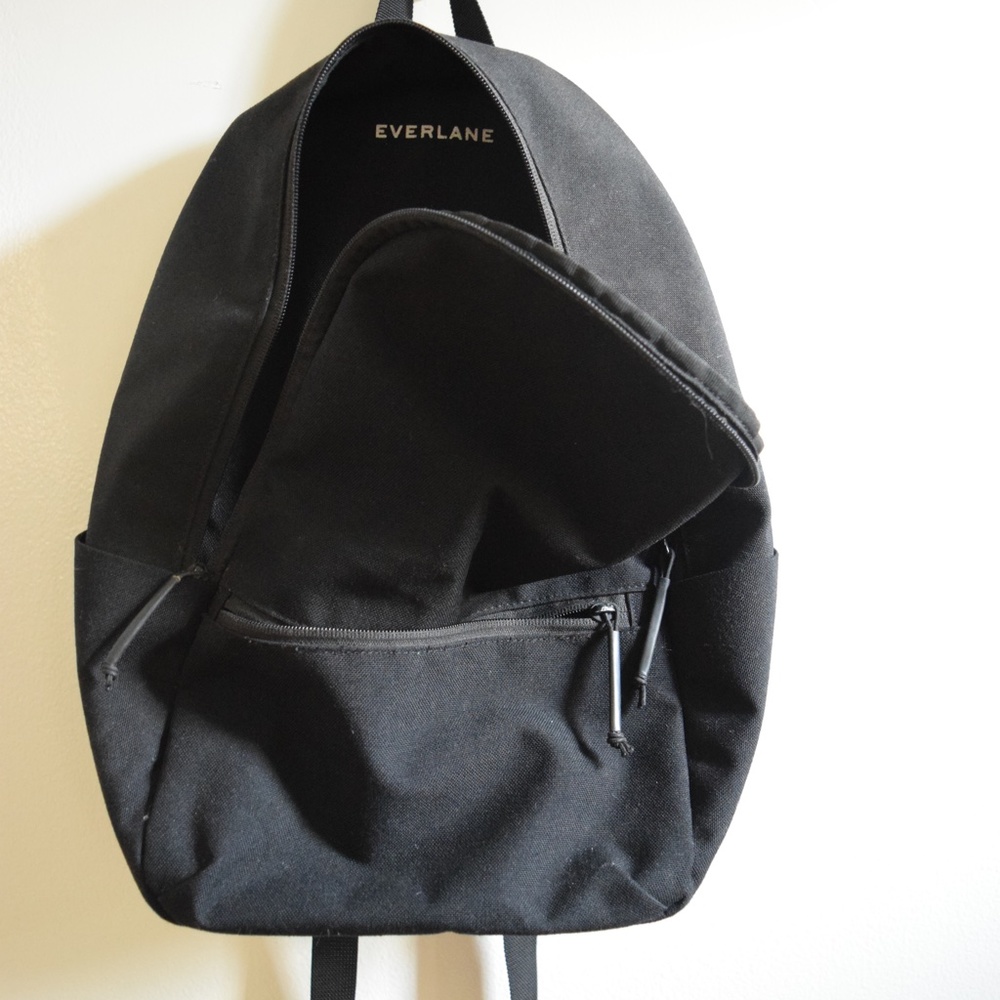 Everlane Everyday Commuter Backpack